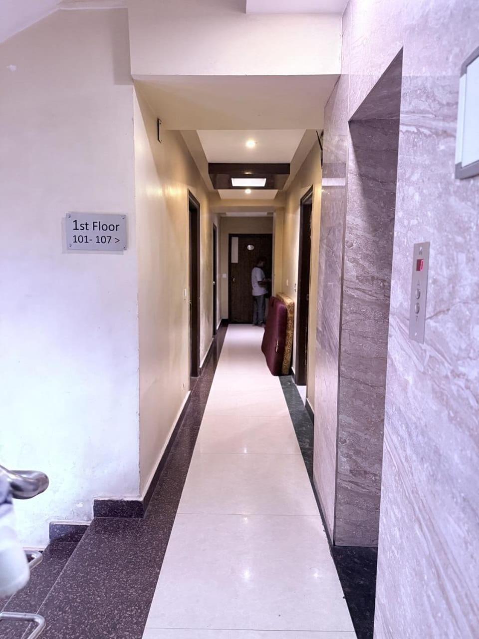 Rajkamal Palace - Near Kashi Vishwanath Temple Varanasi Exteriör bild